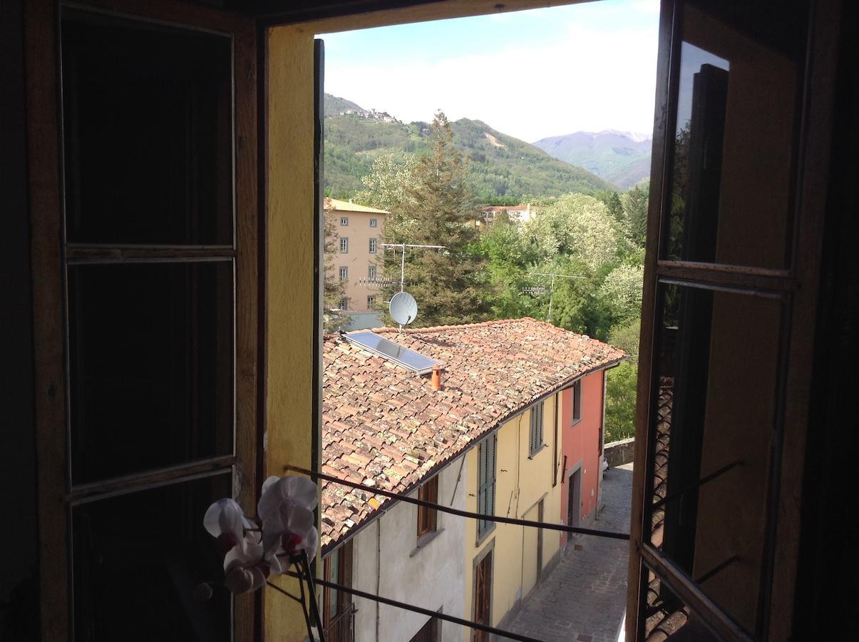 Casa Fontana Tuscany B&B Barga Δωμάτιο φωτογραφία