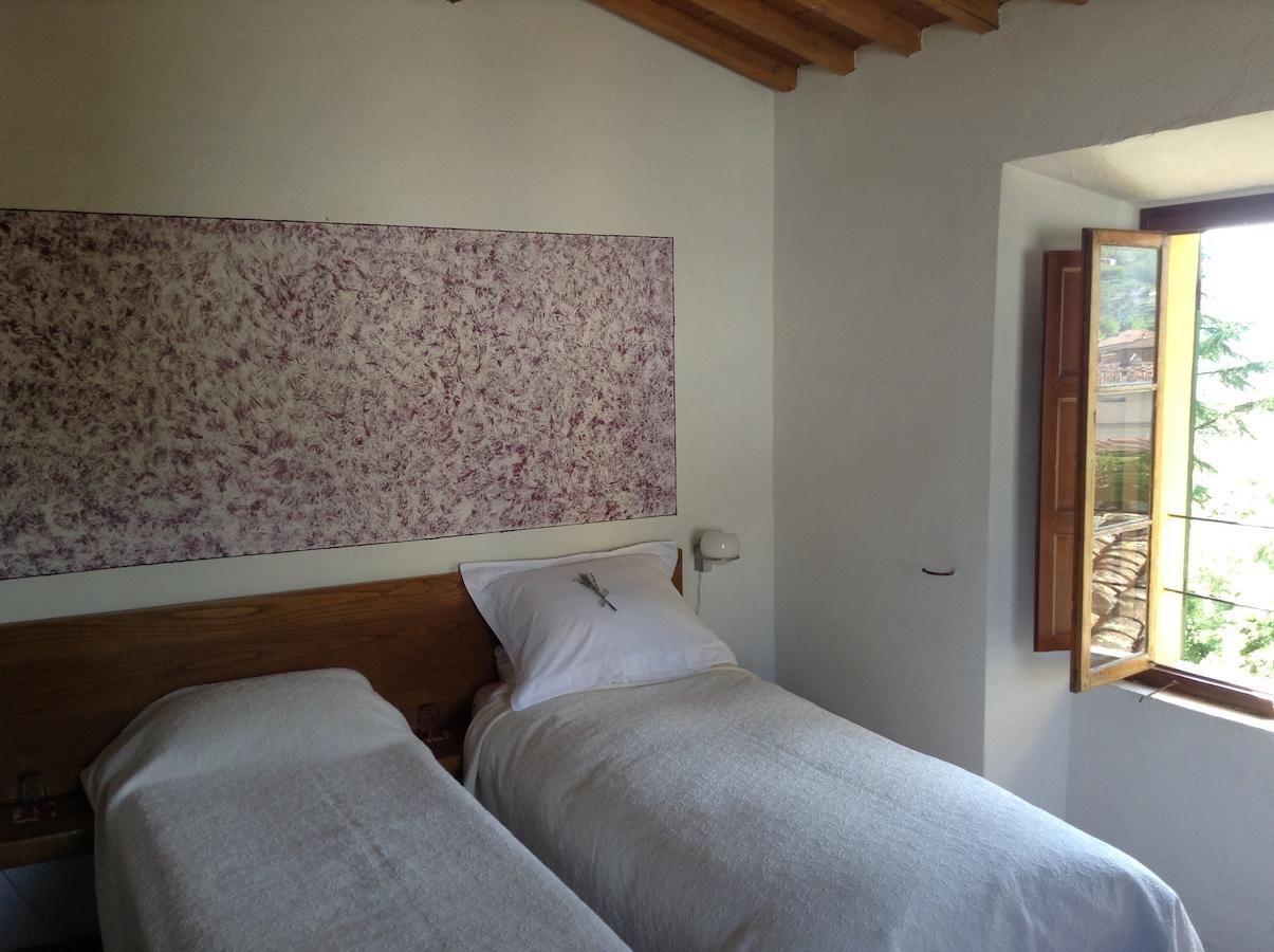 Casa Fontana Tuscany B&B Barga Δωμάτιο φωτογραφία